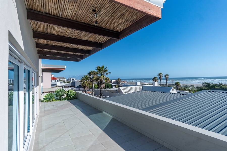 3 Bedroom Property for Sale in Van Riebeeckstrand Western Cape